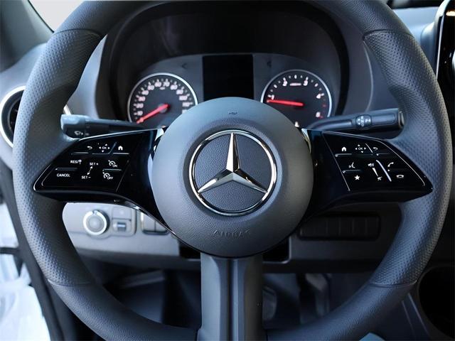 Photo of 2025 Arctic White Mercedes-Benz Sprinter 2500