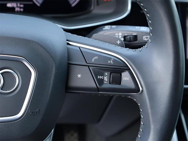 Photo of 2019 Orca Black Metallic Audi Q8