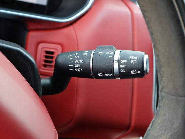 Photo of 2021 Santorini Black Land Rover Range Rover Sport