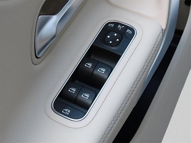 Photo of 2025 Polar White Mercedes-Benz CLA 250