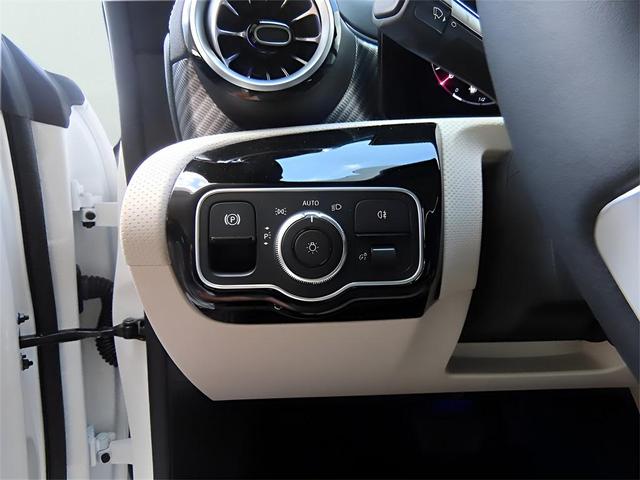 Photo of 2025 Polar White Mercedes-Benz CLA 250