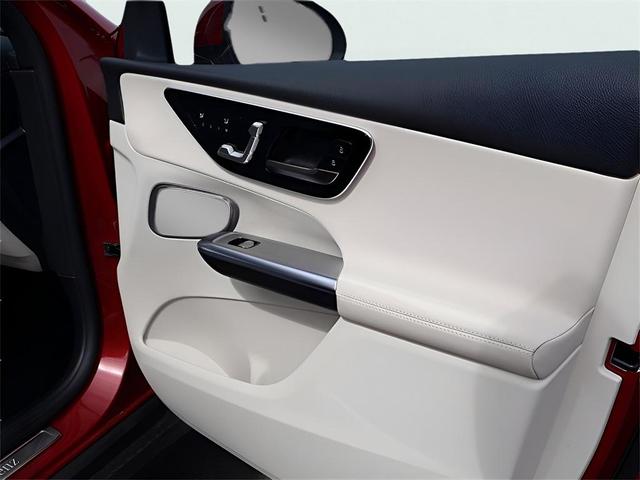 Photo of 2025 MANUFAKTUR Patagonia Red Metallic Mercedes-Benz GLC 350e
