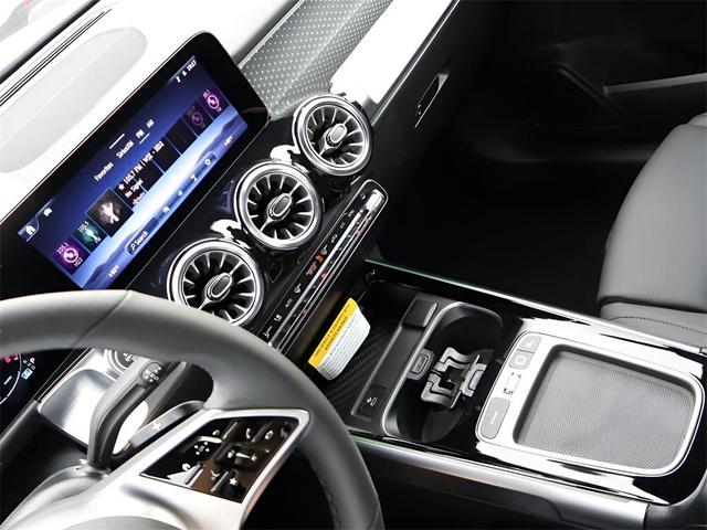Photo of 2025 Midnight Black Mercedes-Benz GLB 250