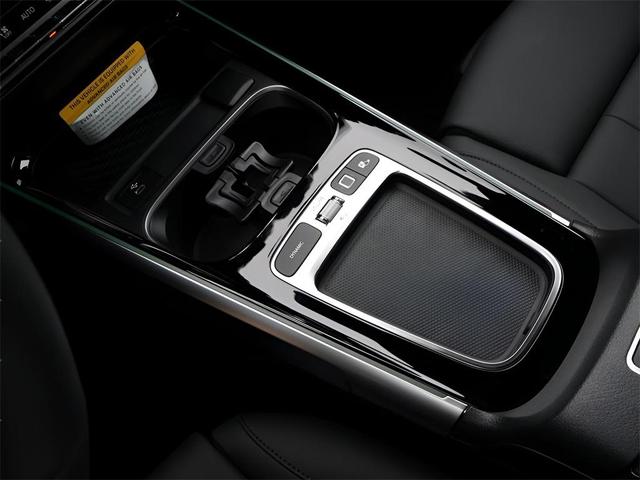 Photo of 2025 Midnight Black Mercedes-Benz GLB 250