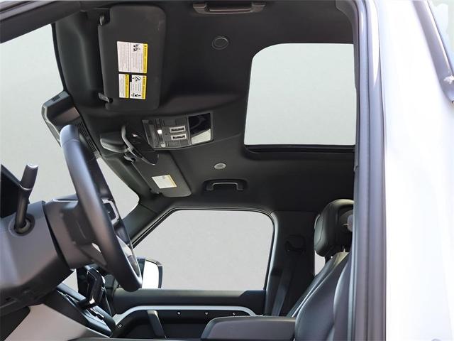Photo of 2024 Fuji White Land Rover Defender