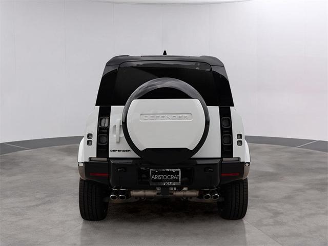 Photo of 2025 Fuji White Land Rover Defender
