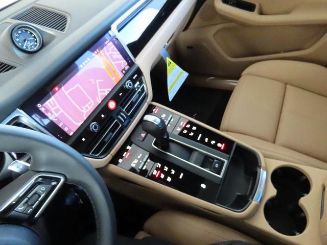Photo of 2025 Volcano Grey Metallic Porsche Macan