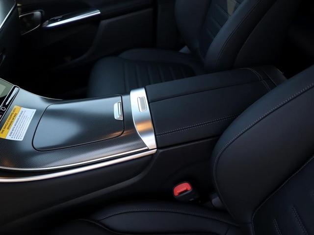 Photo of 2026 Gray Mercedes-Benz GLC 300