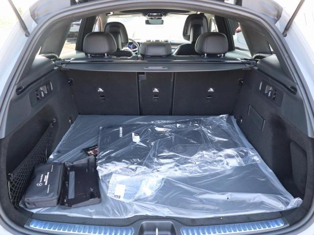 Photo of 2026 Gray Mercedes-Benz GLC 300