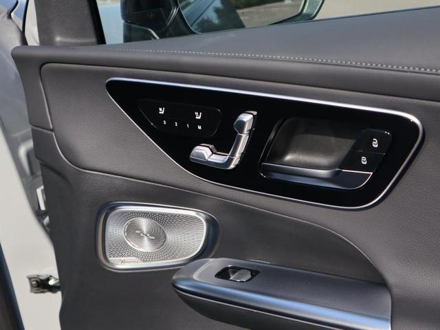Photo of 2026 Gray Mercedes-Benz GLC 300