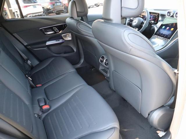 Photo of 2026 Gray Mercedes-Benz GLC 300