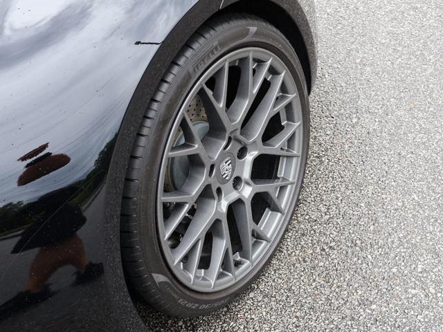 Photo of 2024 Black Porsche 911