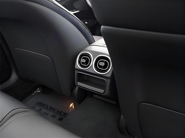 Photo of 2025 Black Mercedes-Benz C-Class