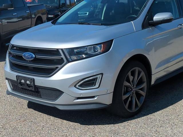 Photo of 2018 Ingot Silver Metallic Ford Edge