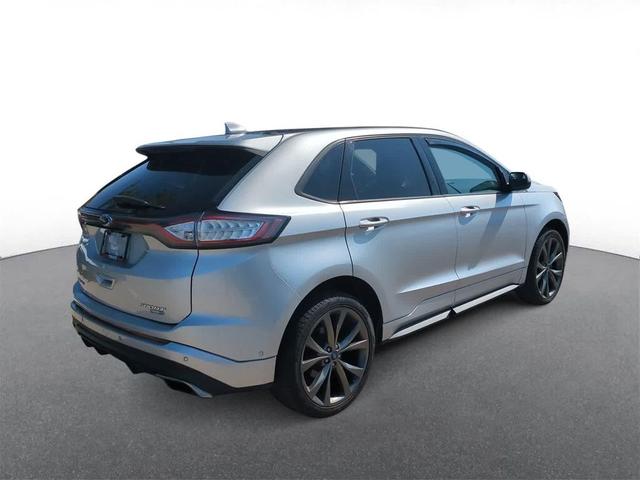Photo of 2018 Ingot Silver Metallic Ford Edge