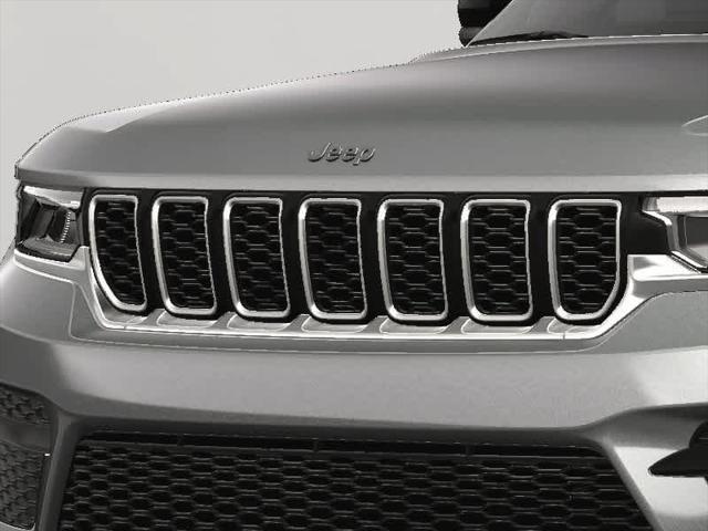 Photo of 2025 Silver Zynith Jeep Grand Cherokee
