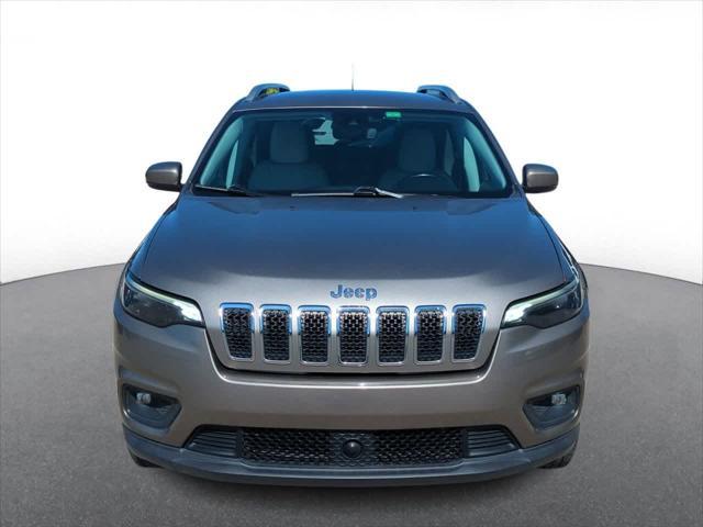 Photo of 2021 Light Brownstone Pearlcoat Jeep Cherokee