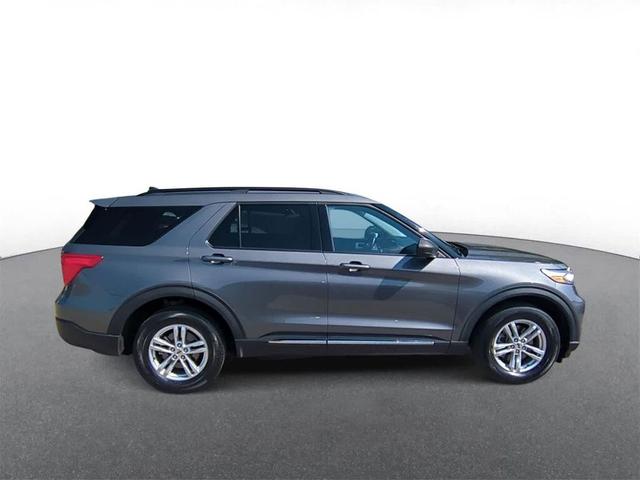 Photo of 2023 Carbonized Gray Metallic Ford Explorer