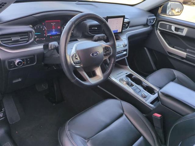 Photo of 2023 Carbonized Gray Metallic Ford Explorer