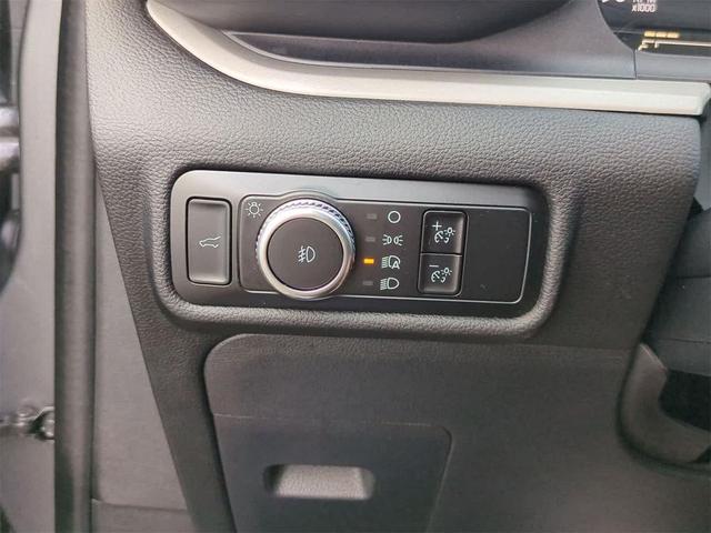 Photo of 2023 Carbonized Gray Metallic Ford Explorer