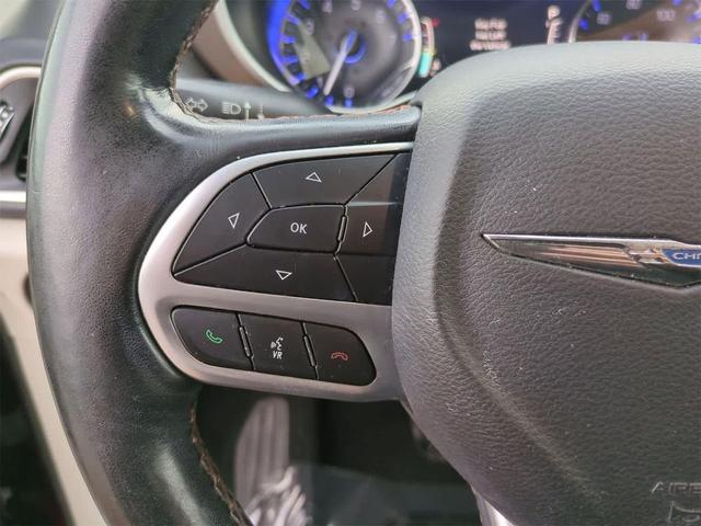 Photo of 2018 Velvet Red Pearlcoat Chrysler Pacifica