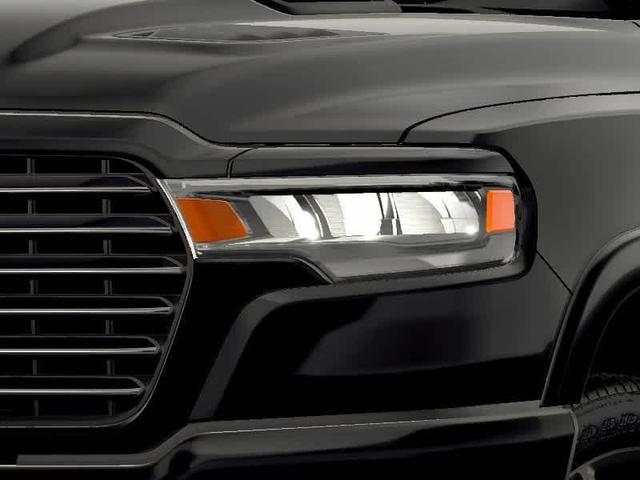 Photo of 2026 Diamond Black Crystal Pearlcoat RAM 1500
