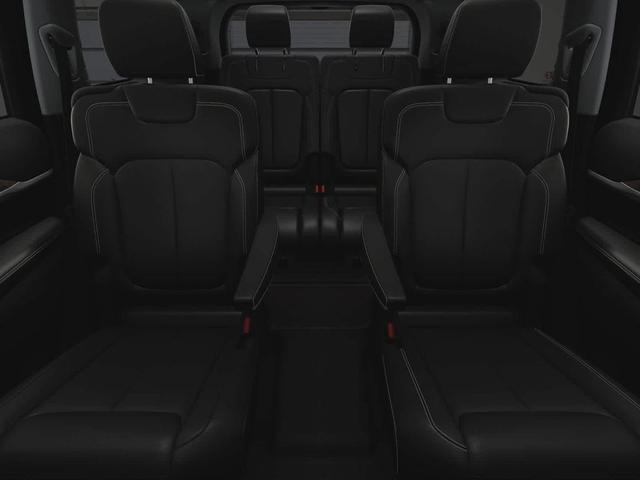 Photo of 2025 Baltic Gray Metallic Clearcoat Jeep Grand Cherokee L