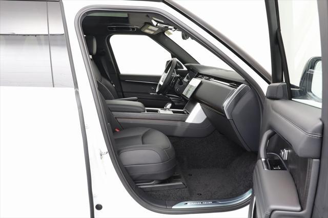 Photo of 2025 White Land Rover Range Rover