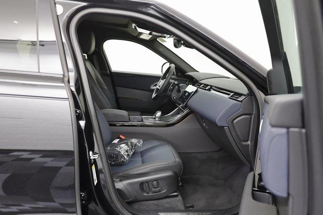 Photo of 2026 Santorini Black Metallic Land Rover Range Rover Velar