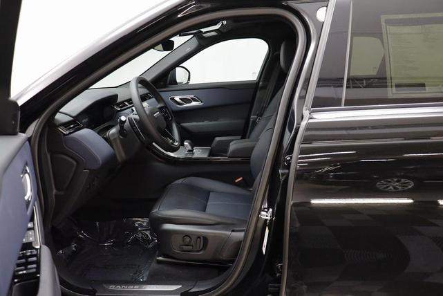 Photo of 2026 Santorini Black Metallic Land Rover Range Rover Velar