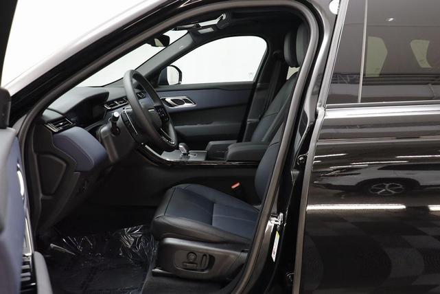 Photo of 2026 Santorini Black Metallic Land Rover Range Rover Velar