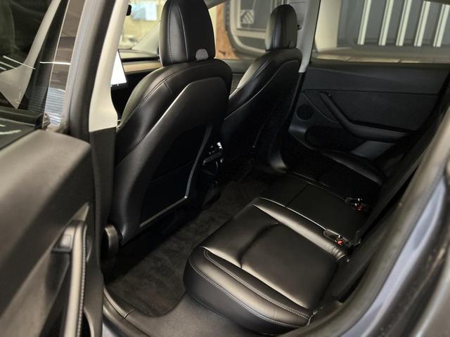 Photo of 2022 Midnight Silver Metallic Tesla Model Y