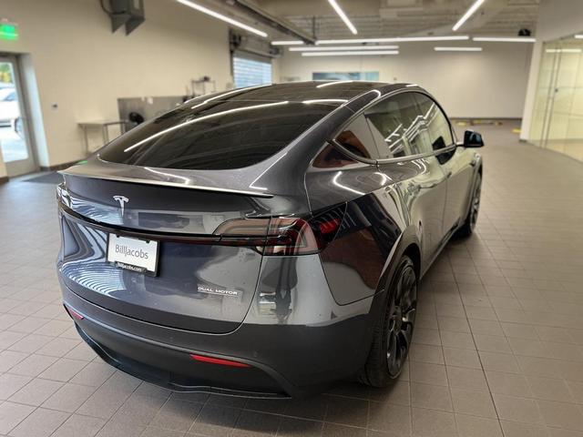 Photo of 2022 Midnight Silver Metallic Tesla Model Y
