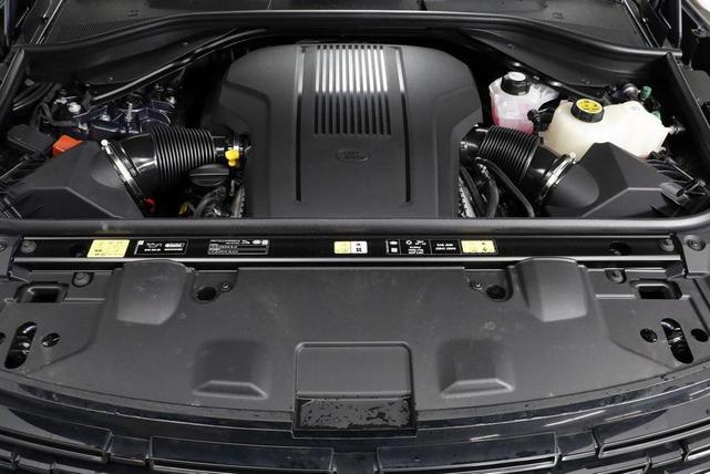 Photo of 2025 Blue Land Rover Range Rover