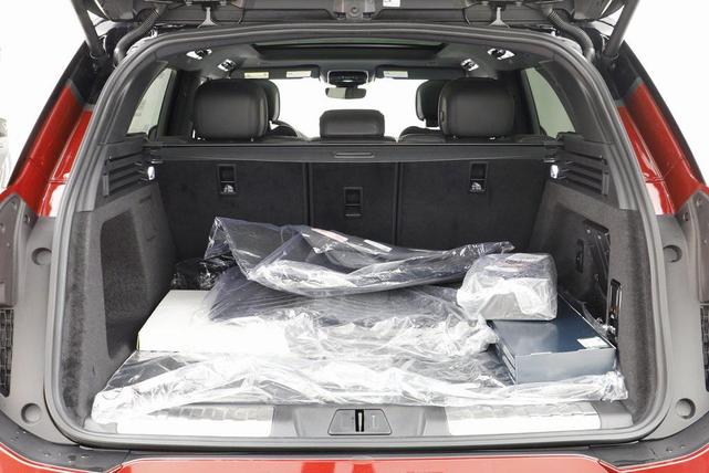 Photo of 2025 Firenze Red Metallic Land Rover Range Rover Sport