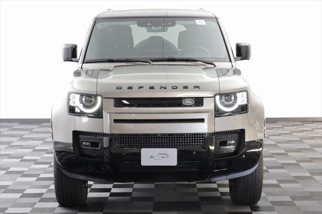 Photo of 2025 Silicon Silver Premium Metallic Land Rover Defender