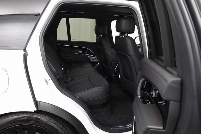 Photo of 2025 White Land Rover Range Rover