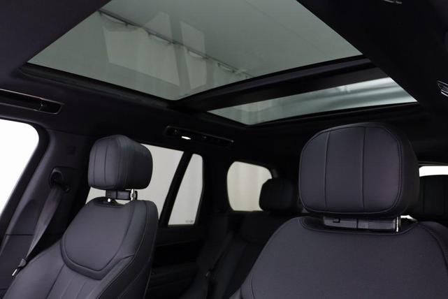 Photo of 2025 White Land Rover Range Rover