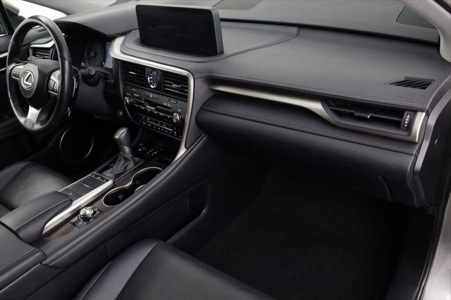 Photo of 2022 Atomic Silver Lexus RX 350