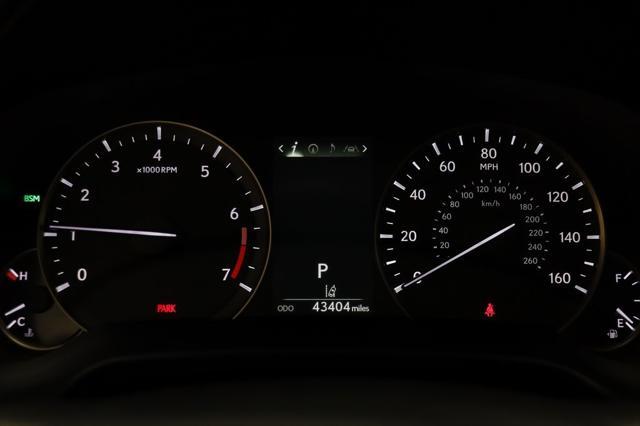 Photo of 2022 Atomic Silver Lexus RX 350