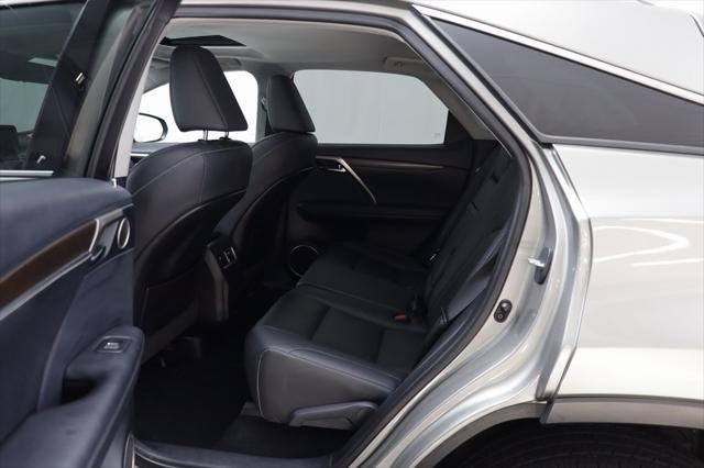 Photo of 2022 Atomic Silver Lexus RX 350