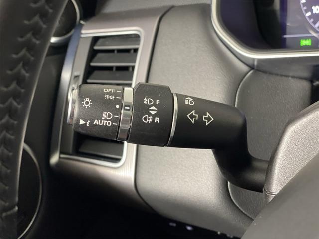Photo of 2020 White Land Rover Range Rover Sport