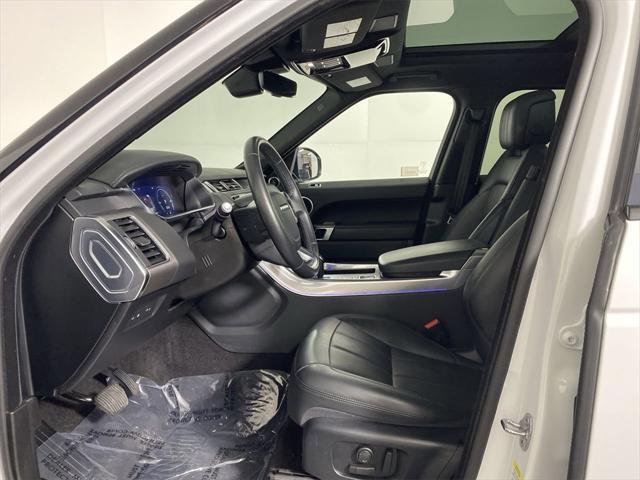 Photo of 2020 White Land Rover Range Rover Sport