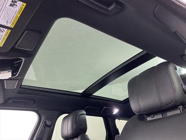 Photo of 2020 White Land Rover Range Rover Sport