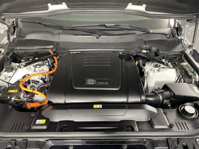 Photo of 2020 White Land Rover Range Rover Sport
