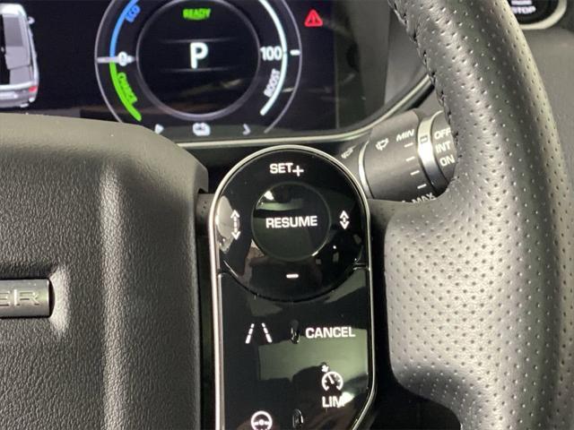 Photo of 2020 White Land Rover Range Rover Sport