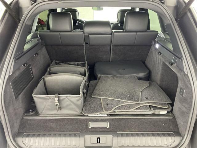 Photo of 2020 White Land Rover Range Rover Sport
