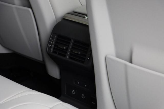 Photo of 2025 Santorini Black Metallic Land Rover Range Rover Velar