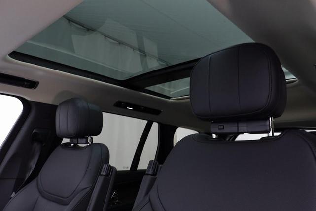 Photo of 2025 Silver Land Rover Range Rover