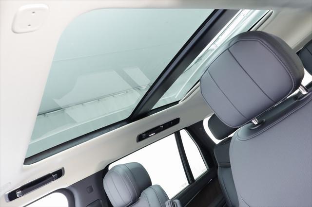 Photo of 2025 Black Land Rover Range Rover